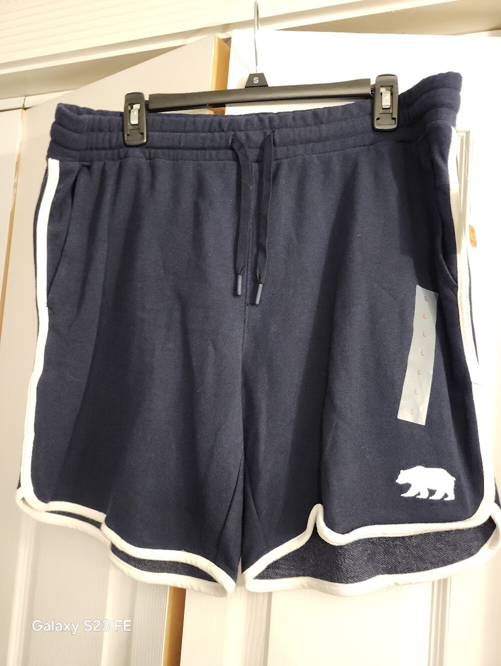 New Men’s Old Navy Shorts L